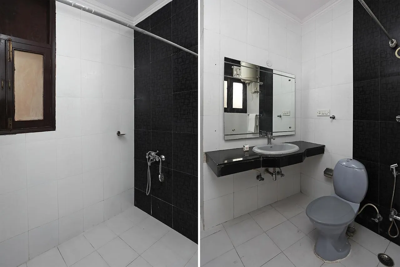 Oyo 14408 Corple Stays Гургаон
