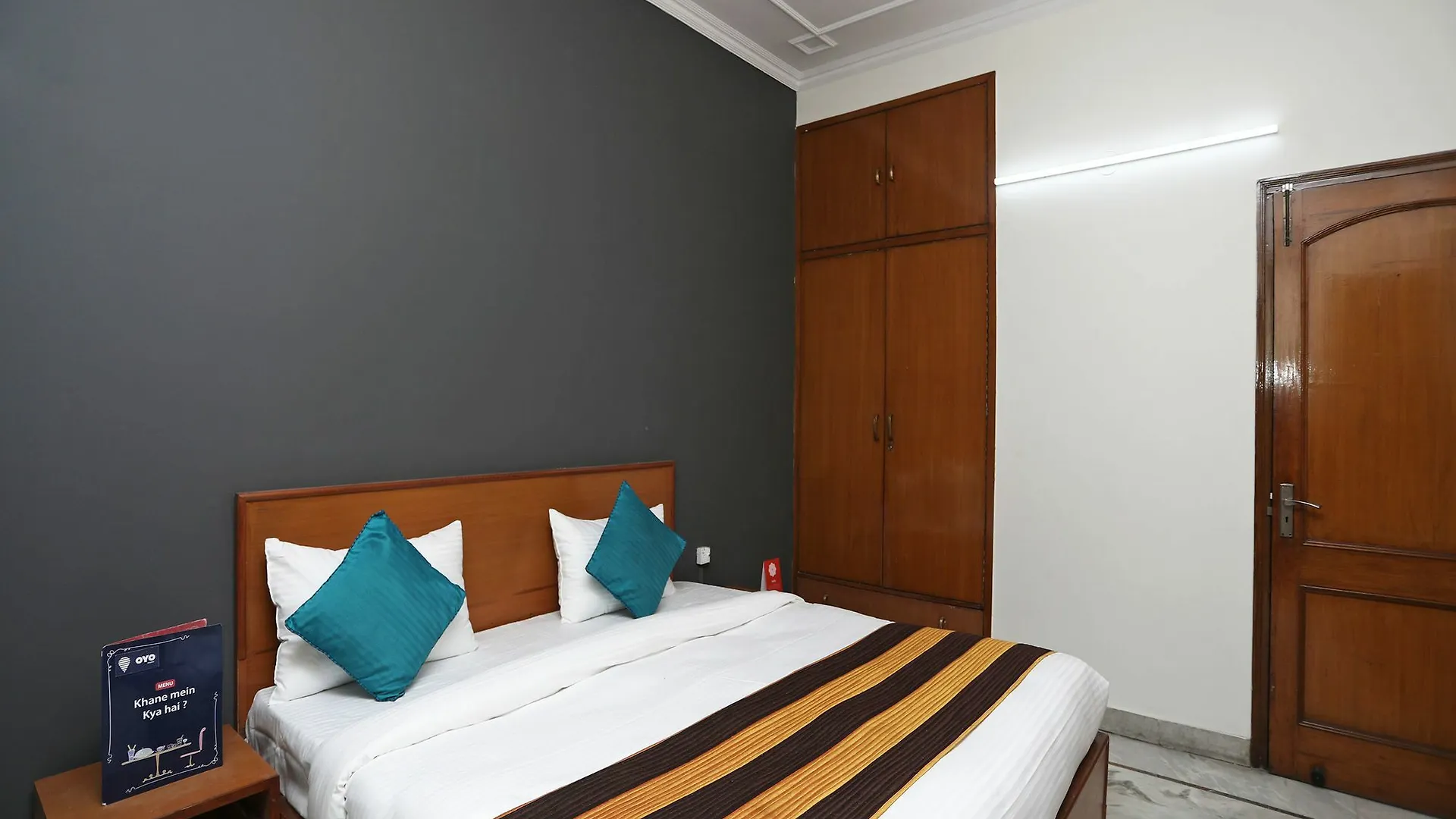 Oyo 14408 Corple Stays Гургаон Гостевой дом